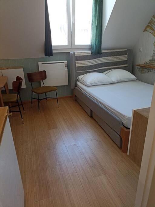 Apartment Appartement, Place Morny.