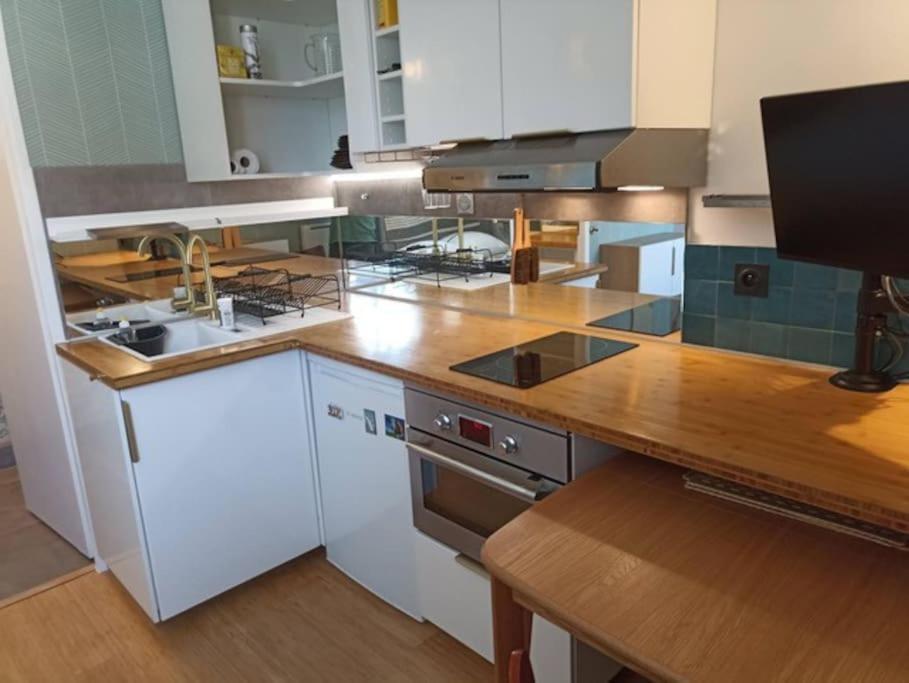 Appartement, Place Morny. * Deauville